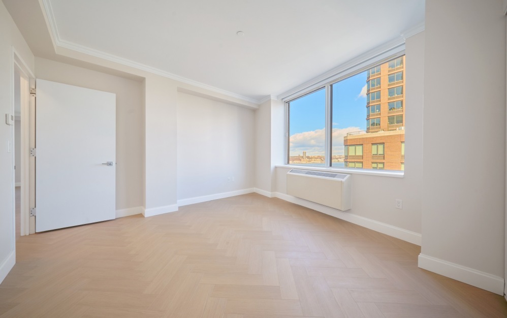 20A - 3 bedroom floorplan layout with 3 bathrooms and 1669 square feet (Floor 9)