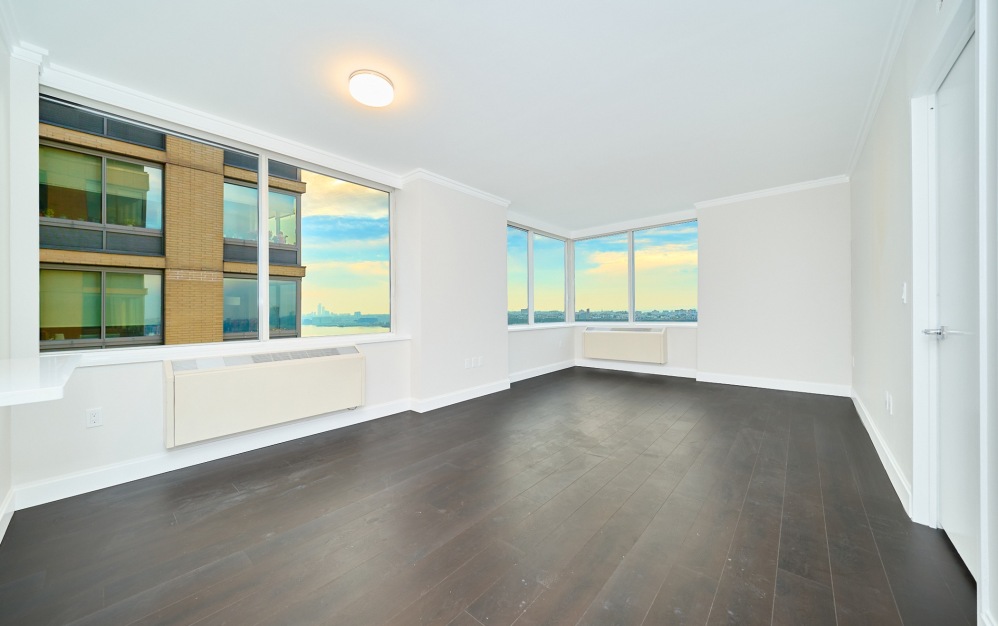 31C - 1 bedroom floorplan layout with 1 bathroom and 814 square feet (Floor 2)