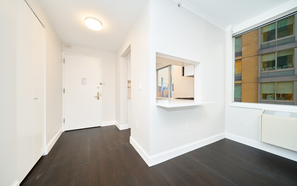 31C - 1 bedroom floorplan layout with 1 bathroom and 814 square feet (Floor 11)