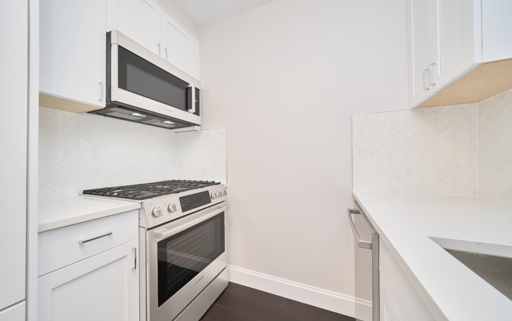 12C - 1 bedroom floorplan layout with 1 bathroom and 685 square feet (Floor 2)