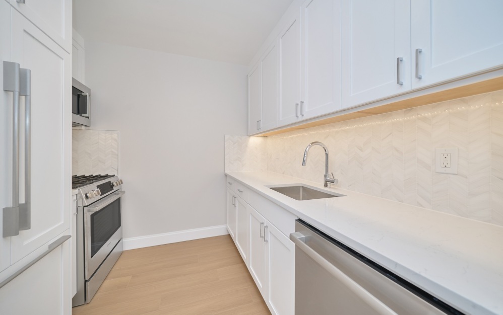 7T - 1 bedroom floorplan layout with 1 bathroom and 662 square feet (Floor 4)