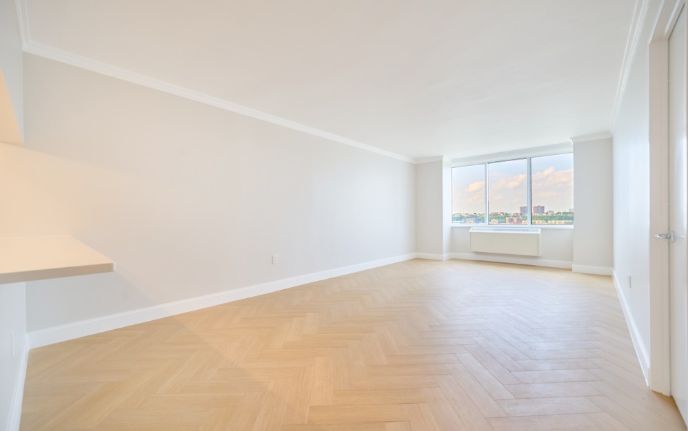 4A - 1 bedroom floorplan layout with 1 bathroom and 825 square feet (Floor 7)