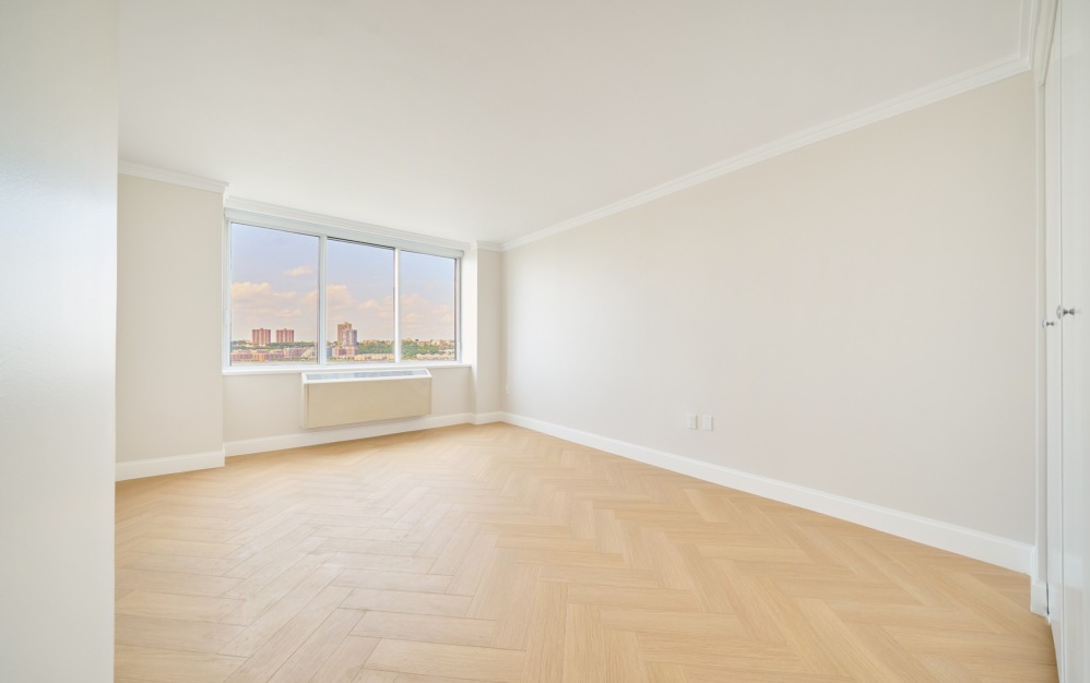 9A - 1 bedroom floorplan layout with 1 bathroom and 825 square feet (Floor 10)