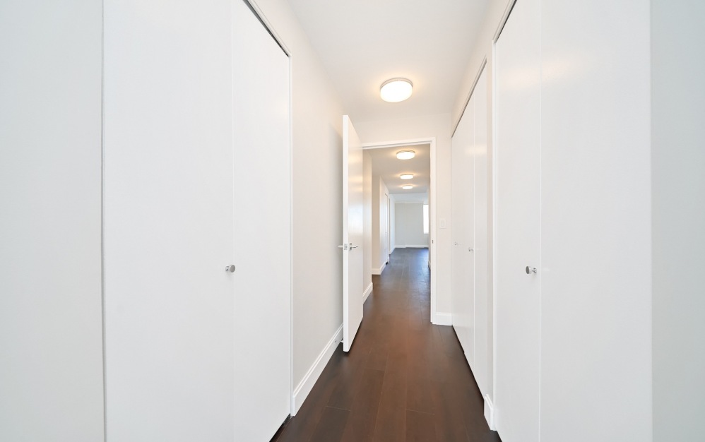 29D - 2 bedroom floorplan layout with 2 bathrooms and 1364 square feet (Floor 11)