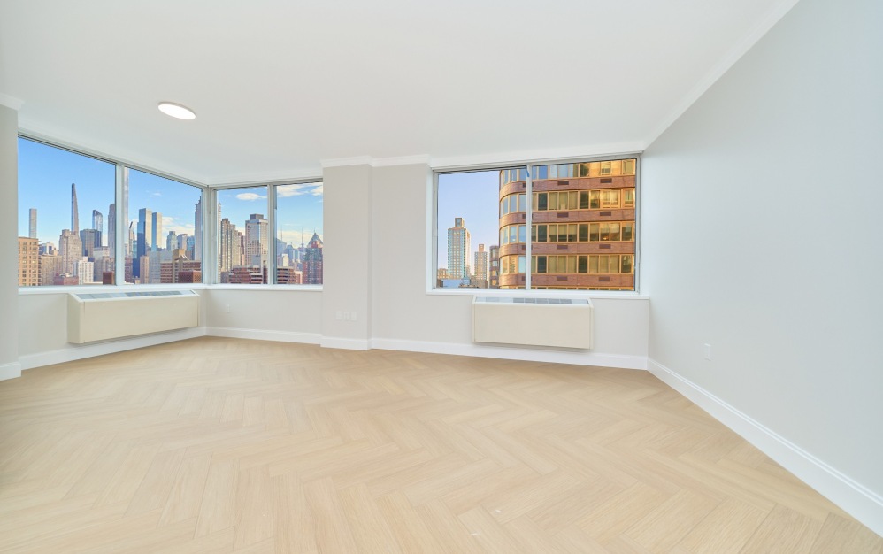 30E - 1 bedroom floorplan layout with 1 bathroom and 905 square feet (Floor 6)