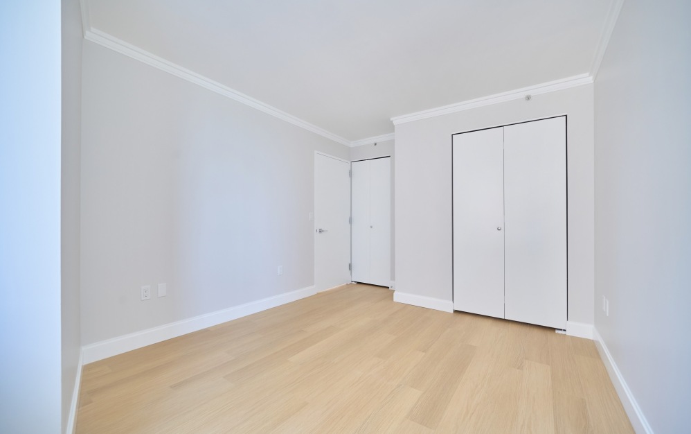 8D - 1 bedroom floorplan layout with 1 bathroom and 634 square feet (Floor 8)