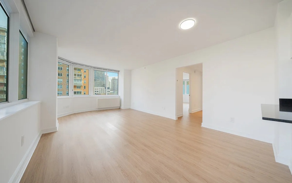 1527 - 2 bedroom floorplan layout with 2 bathrooms and 1140 square feet (Floor 1)