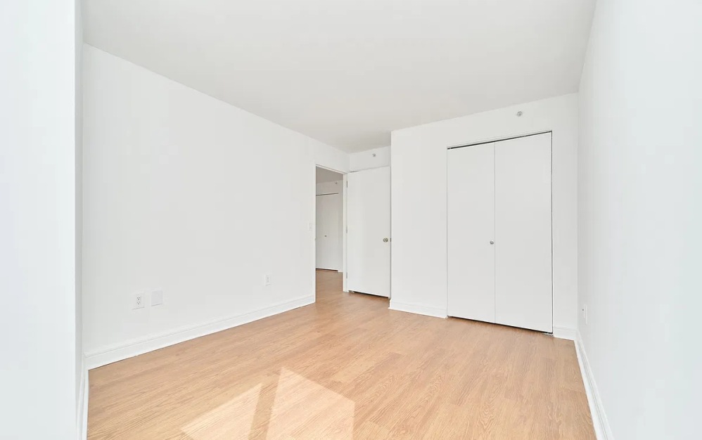 3D - 1 bedroom floorplan layout with 1 bathroom and 634 square feet (Floor 8)