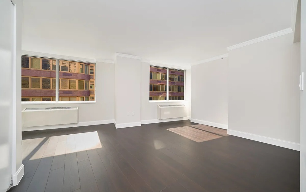 302 - Studio floorplan layout with 1 bathroom and 492 square feet (Floor 4)