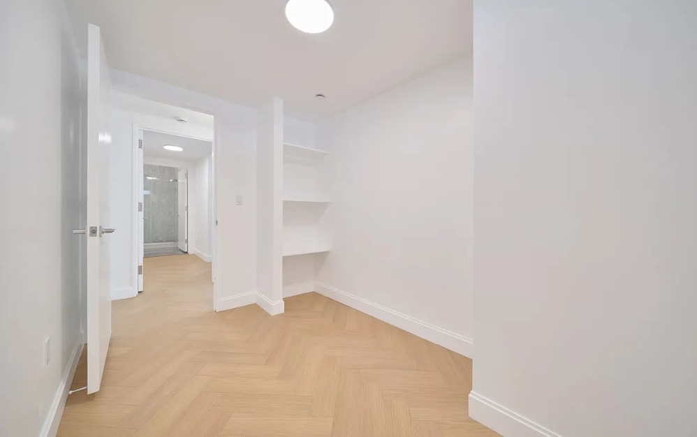 14S - 2 bedroom floorplan layout with 2 bathrooms and 1447 square feet (Floor 20)