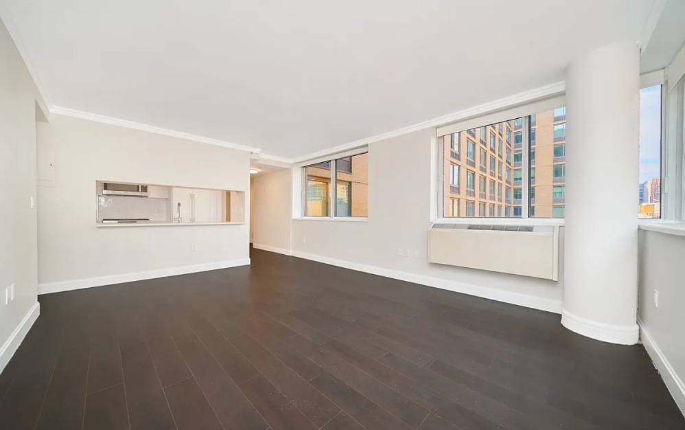 9U - 2 bedroom floorplan layout with 2 bathrooms and 1081 square feet (Floor 6)