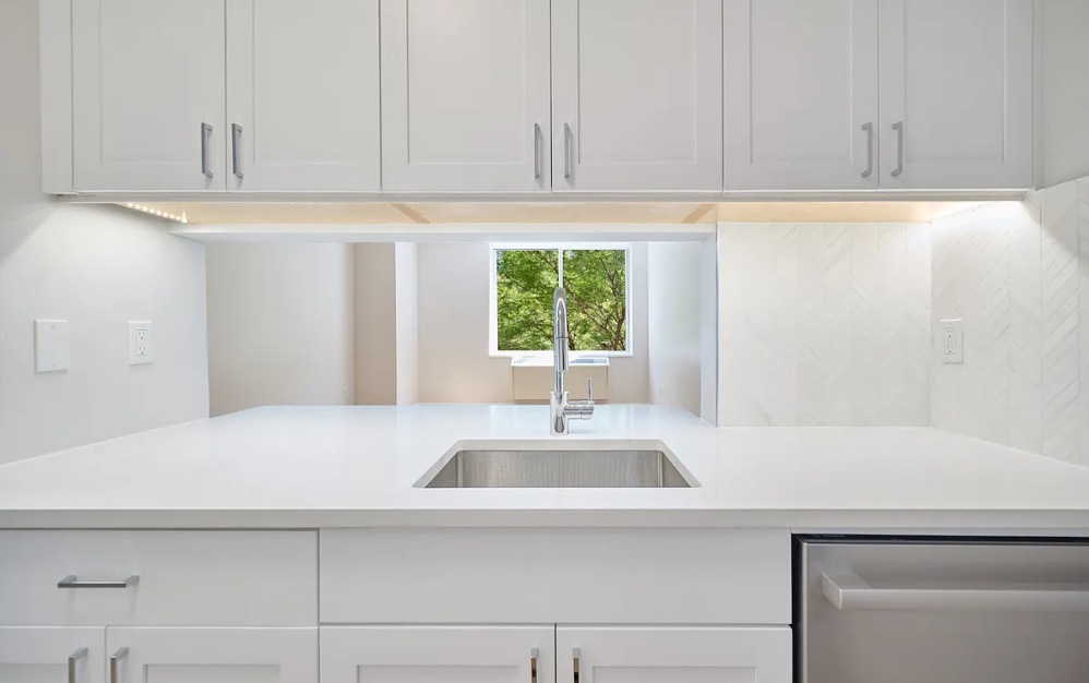 806 - 1 bedroom floorplan layout with 1 bathroom and 661 square feet (Floor 7)