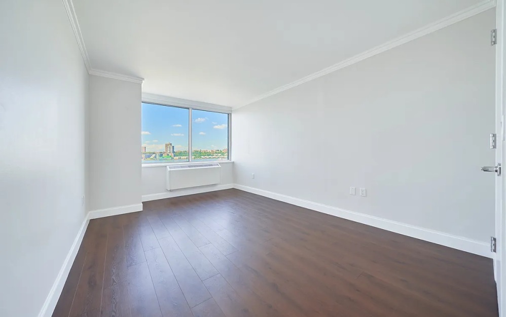 15P - 1 bedroom floorplan layout with 1 bathroom and 818 square feet (Floor 7)