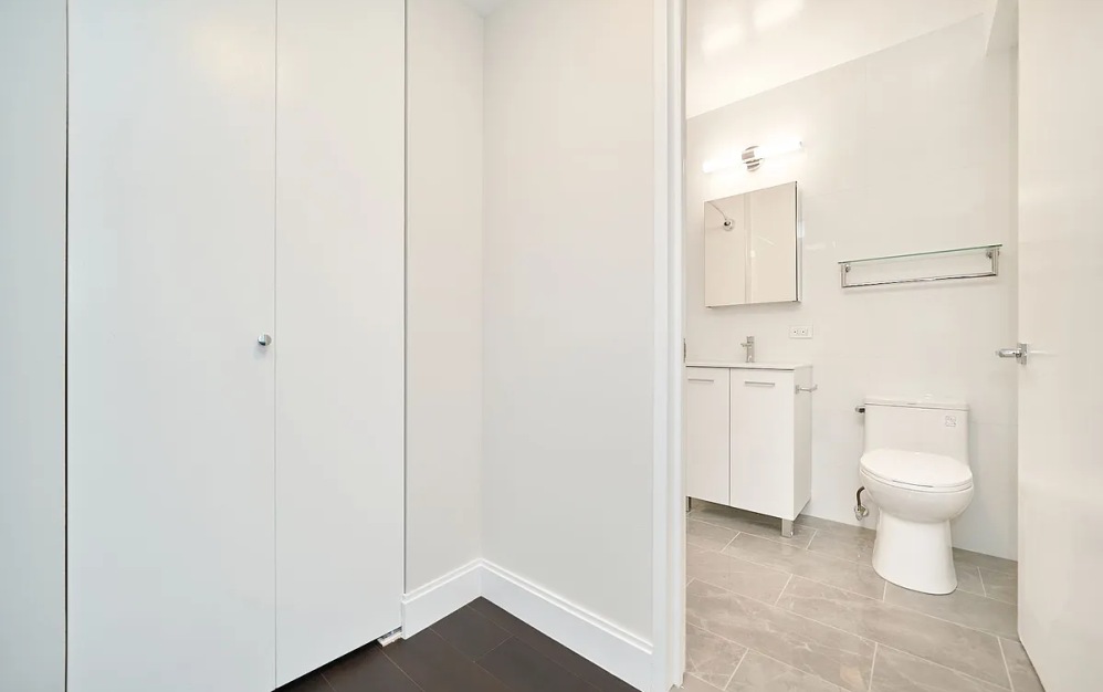 15G - 1 bedroom floorplan layout with 1 bathroom and 651 square feet (Floor 12)