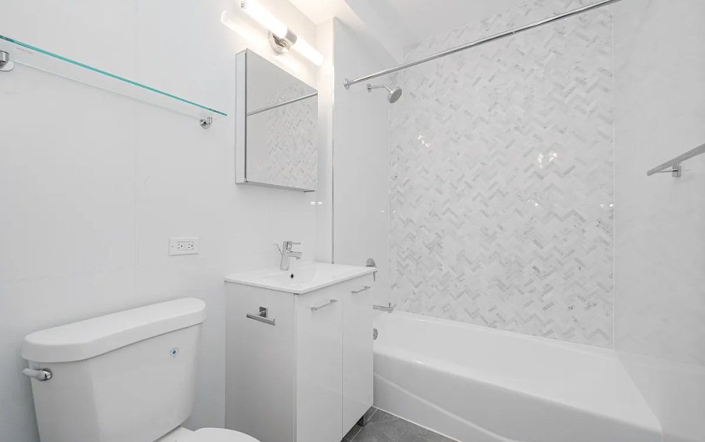727 - 1 bedroom floorplan layout with 1 bathroom and  (Floor 13)