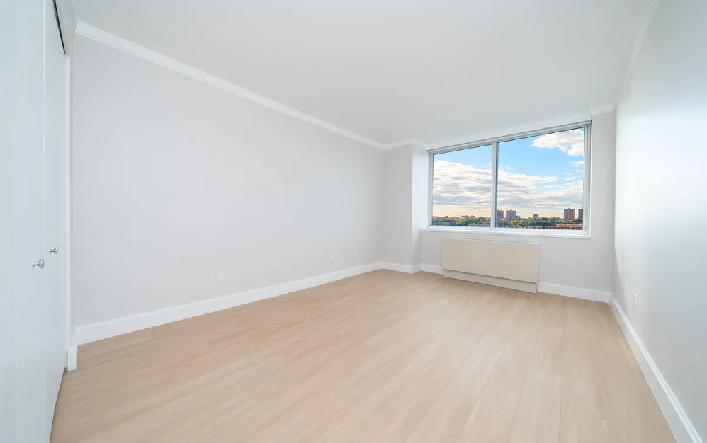 615 - 1 bedroom floorplan layout with 1 bathroom and 697 square feet (Floor 6)