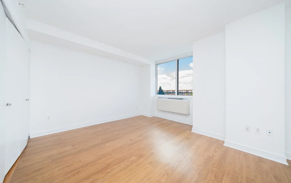 18J - Studio floorplan layout with 1 bathroom and 600 square feet (Floor 6)