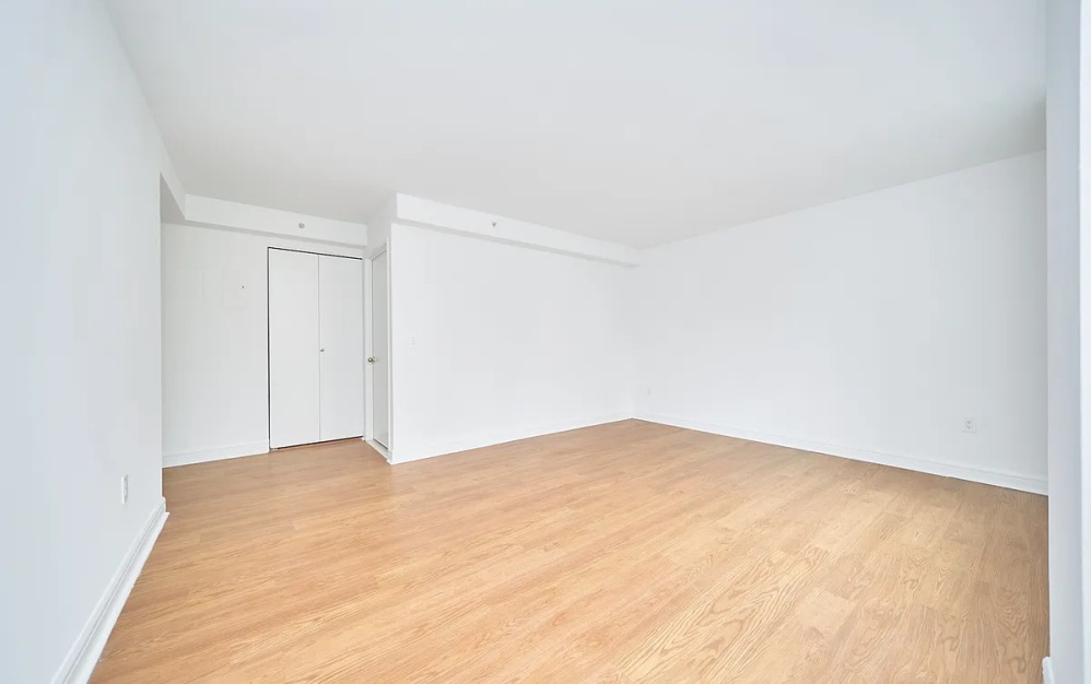 10T - 1 bedroom floorplan layout with 1 bathroom and 662 square feet (Floor 4)