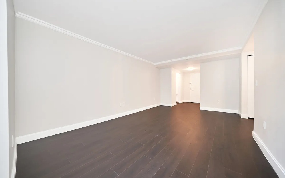 7G - 1 bedroom floorplan layout with 1 bathroom and 651 square feet (Floor 3)