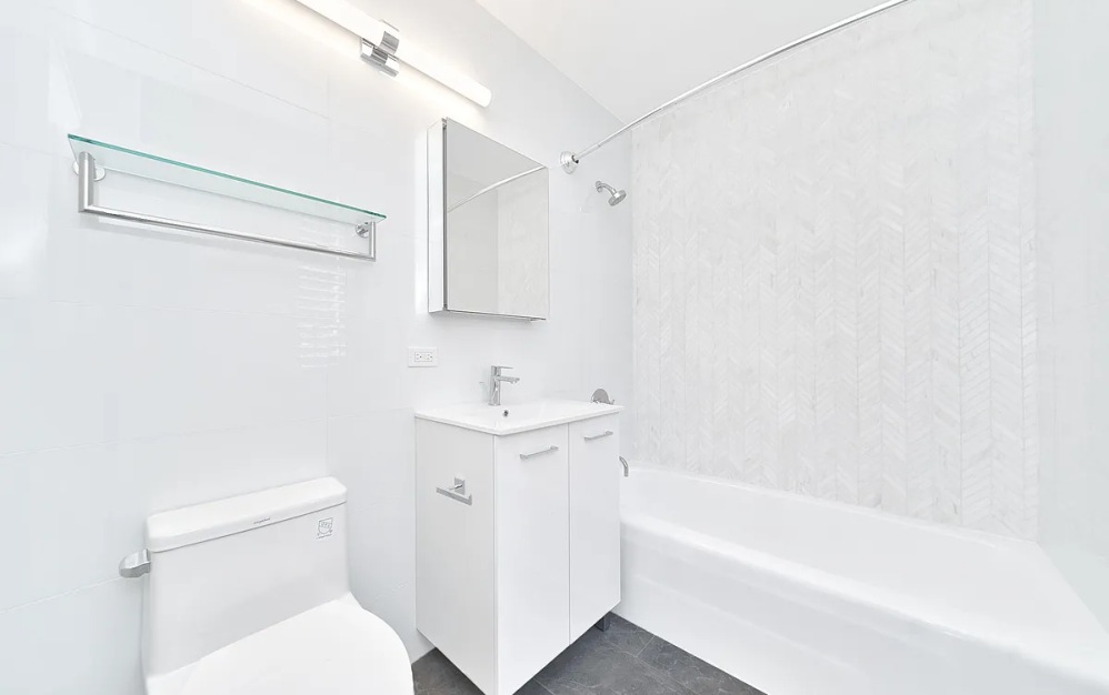 11U - 2 bedroom floorplan layout with 2 bathrooms and 1081 square feet (Floor 14)