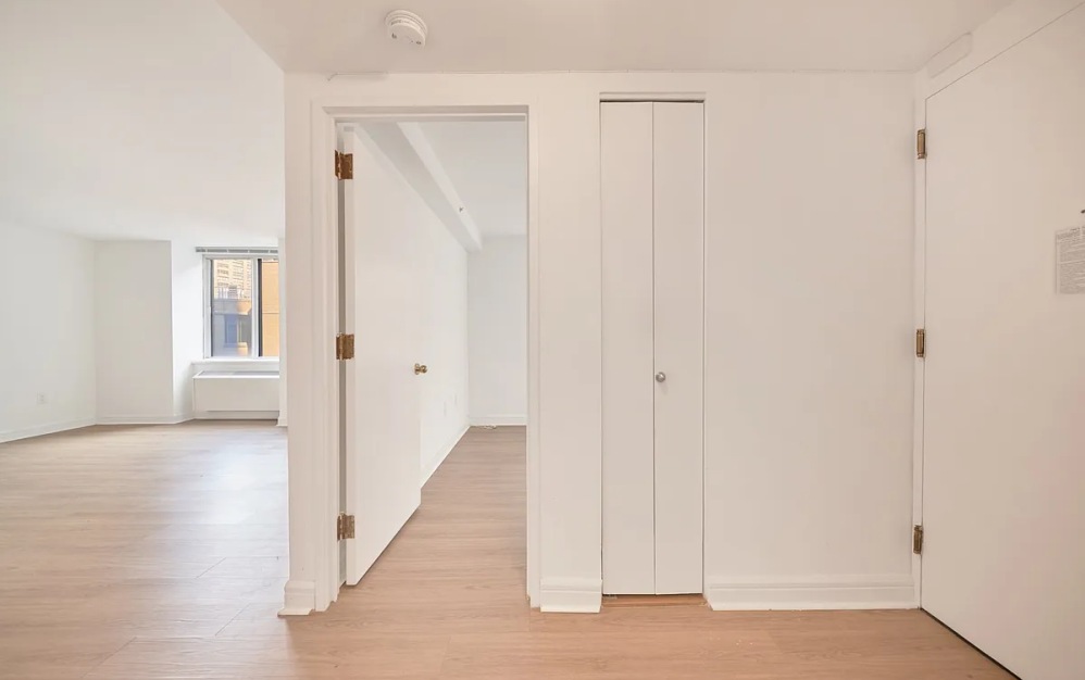 8T - 1 bedroom floorplan layout with 1 bathroom and 662 square feet (Floor 7)