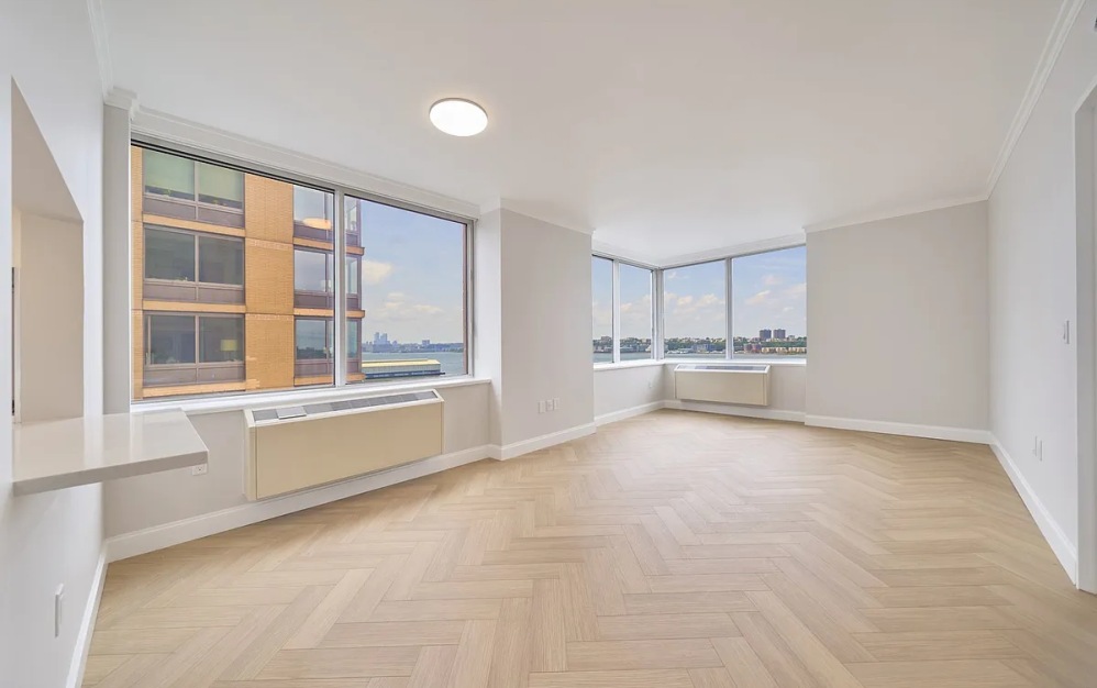 28C - 1 bedroom floorplan layout with 1 bathroom and 814 square feet (Floor 1)