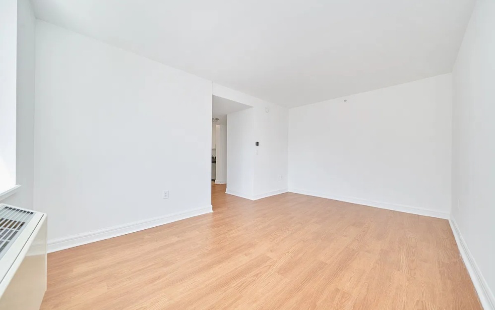 11F - Studio floorplan layout with 1 bathroom and 421 square feet (Floor 5)