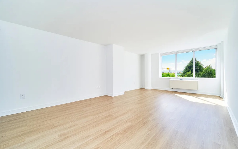 3H - Studio floorplan layout with 1 bathroom and 743 square feet (Floor 3)