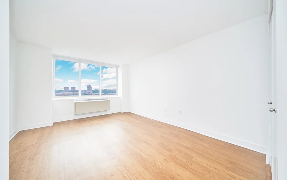 11A - 1 bedroom floorplan layout with 1 bathroom and 825 square feet (Floor 15)