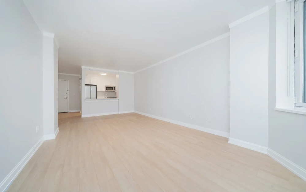 727 - 1 bedroom floorplan layout with 1 bathroom and  (Floor 4)