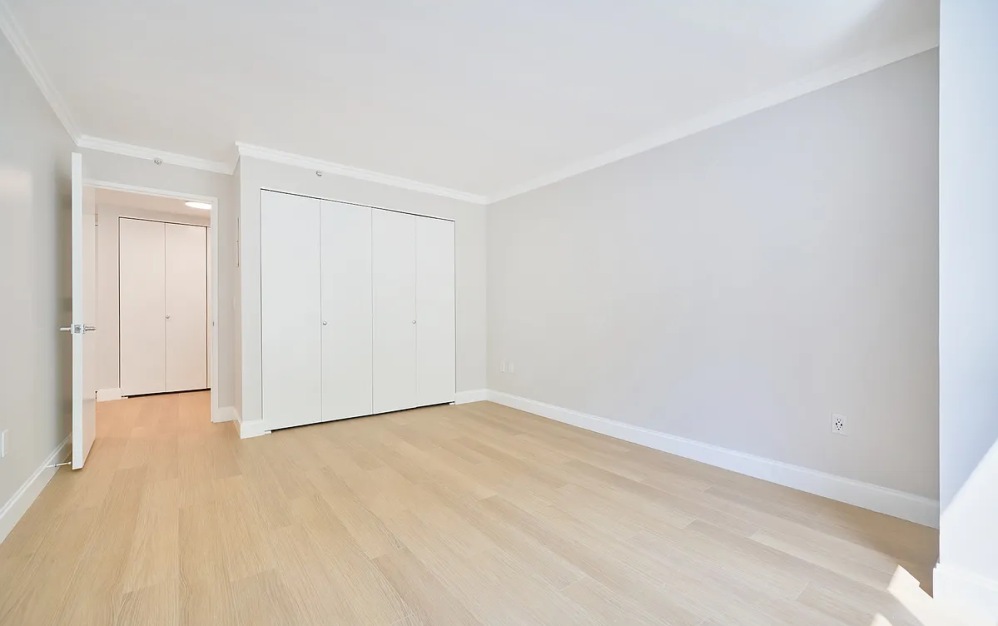 806 - 1 bedroom floorplan layout with 1 bathroom and 661 square feet (Floor 12)
