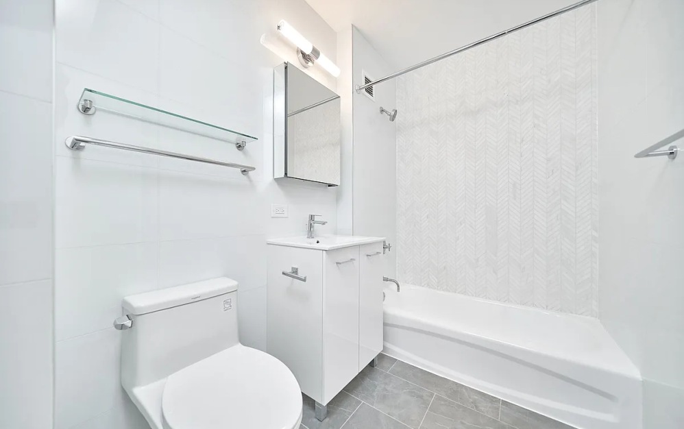 6N - 1 bedroom floorplan layout with 1 bathroom and 616 square feet (Floor 8)