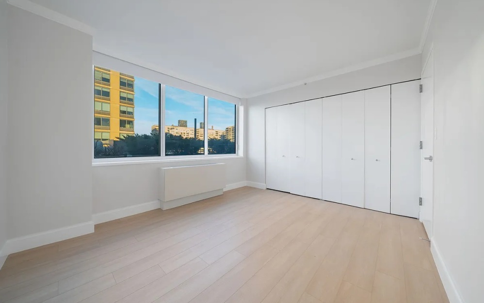 2601 - 2 bedroom floorplan layout with 2 bathrooms and 1266 square feet (Floor 12)