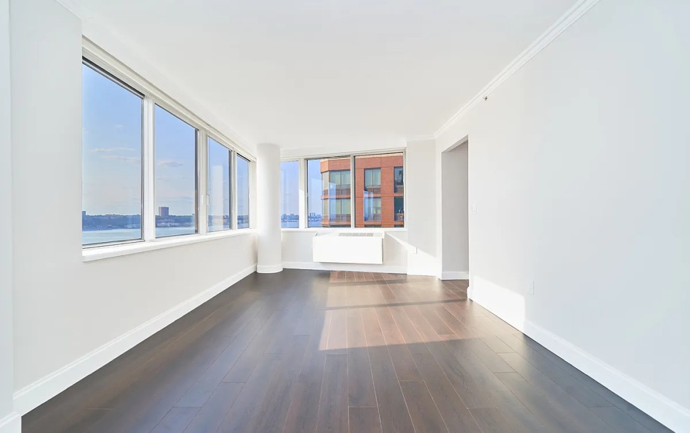 16B - 1 bedroom floorplan layout with 1 bathroom and 1347 square feet (Floor 4)