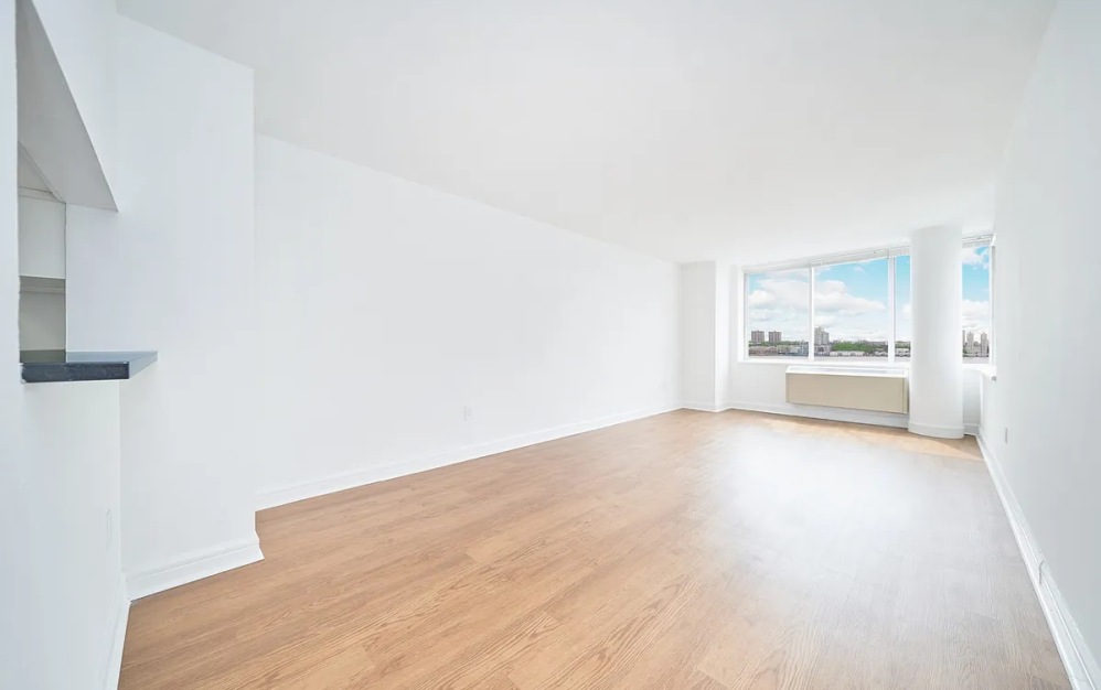 16P - 1 bedroom floorplan layout with 1 bathroom and 818 square feet (Floor 2)