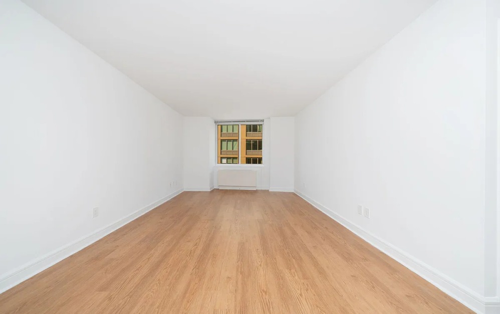 1008 - 1 bedroom floorplan layout with 1 bathroom and 679 square feet (Floor 2)
