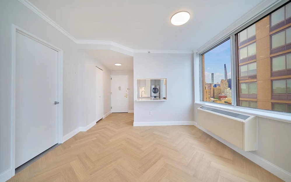28C - 1 bedroom floorplan layout with 1 bathroom and 814 square feet (Floor 2)