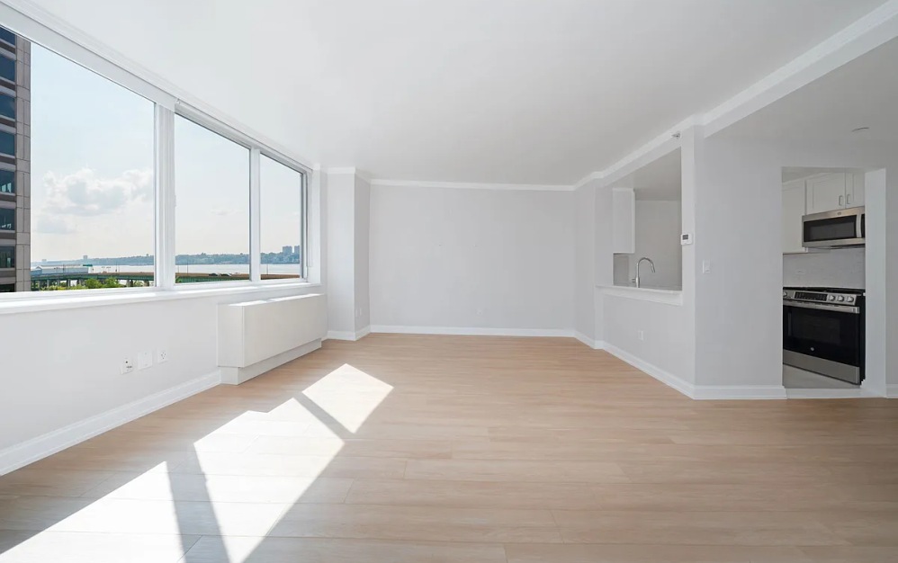 625 - Studio floorplan layout with 1 bathroom and 574 square feet (Floor 6)