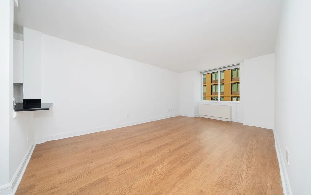 1008 - 1 bedroom floorplan layout with 1 bathroom and 679 square feet (Floor 1)