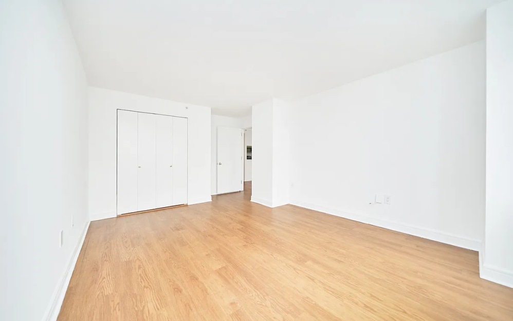 11A - 1 bedroom floorplan layout with 1 bathroom and 825 square feet (Floor 13)