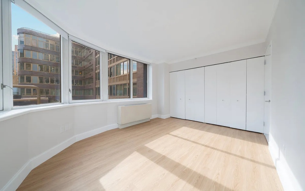 1405 - 1 bedroom floorplan layout with 1 bathroom and 778 square feet (Floor 10)